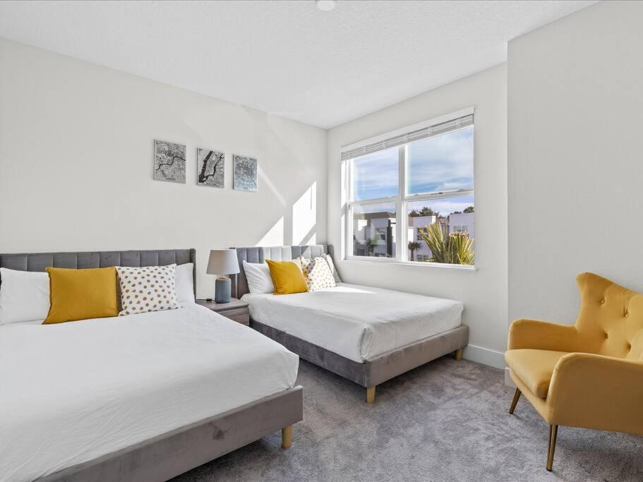 Your Next Ig Post: Luxury Modern Home Close To All オーランド エクステリア 写真