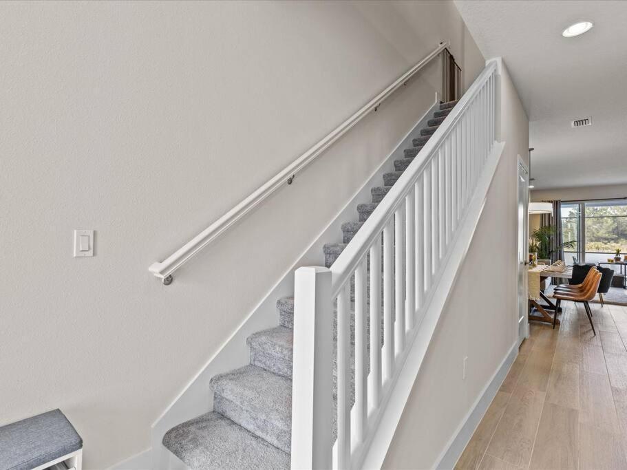 Your Next Ig Post: Luxury Modern Home Close To All オーランド エクステリア 写真
