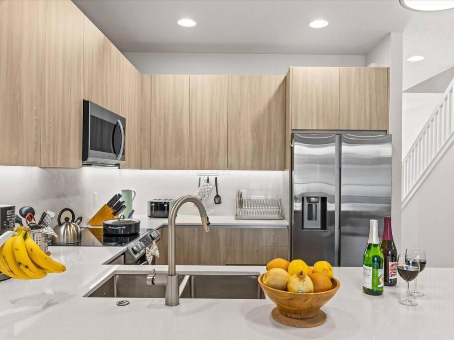 Your Next Ig Post: Luxury Modern Home Close To All オーランド エクステリア 写真